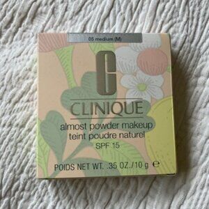 Clinique Almost Powder Makeup SPF 15 NIB
